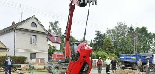 Na Plzeňsku odklízejí následky povodní, bouřky se dnes mohou do Česka vrátit