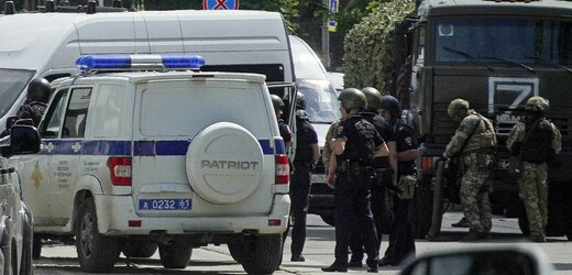 Rukojmí v ruské vazební věznici byli osvobozeni, útočníci jsou po smrti, uvedla agentura TASS