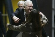 Assange se vrátil do Austrálie; přiznal vinu a po dohodě s úřady USA je volný