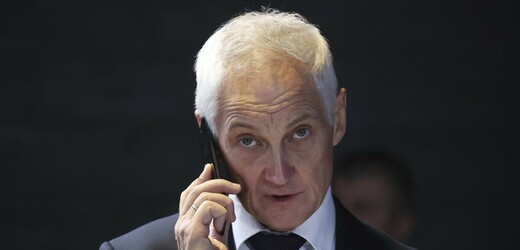 Ruský ministr obrany Belousov v úterním telefonátu varoval šéfa Pentagonu kvůli dodávkám zbraní Ukrajině