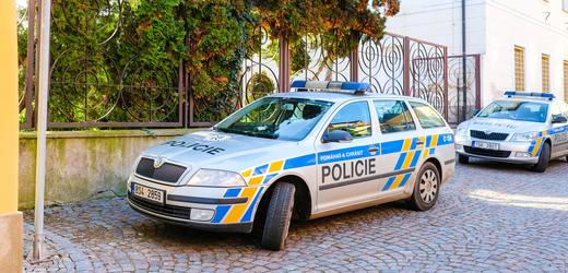 Policie s počátkem prázdnin zesílí dohled nad bezpečností a plynulostí silničního provozu v Česku