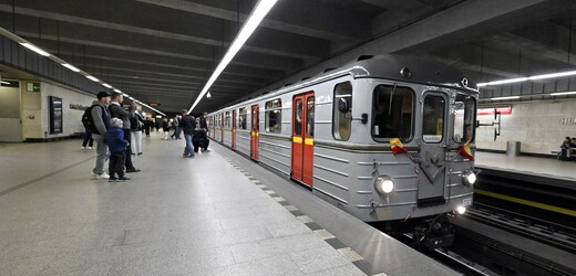 Kvůli modernizaci kolejí na lince C nepojede metro mezi stanicemi Pražského povstání – Háje, výluka potrvá pět dnů