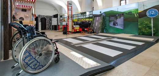 Vlastivědné muzeum otevřelo novou výstavu,nahlíží do světa lidí s handicapem