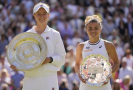 Barbora Krejčíková vyhrála Wimbledon a napodobila loňský triumf Markéty Vondroušové