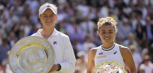 Barbora Krejčíková vyhrála Wimbledon a napodobila loňský triumf Markéty Vondroušové