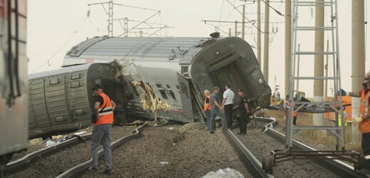 Při železniční nehodě ve Volgogradské oblasti se zranilo 140 lidí, uvedly dráhy