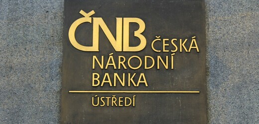 ČNB snížila úrokovou sazbu na 4,5 procenta, zhoršila výhled ekonomiky