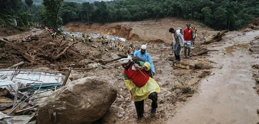 Nejméně 194 lidí zahynulo při sesuvech půdy, které v noci na úterý způsobily silné deště v jihoindickém státě Kérala