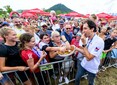 Stovky lidí dnes čekaly na bronzový olympijský tým šermířů i na Olympijském festivalu v Mostě