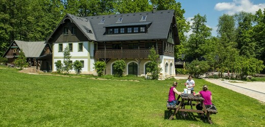 ČSÚ: Turistů ve druhém čtvrtletí meziročně přibylo, vyšší byly i tržby za služby