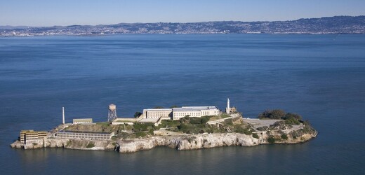 Legendární Alcatraz sloužil jako federální věznice jen tři dekády