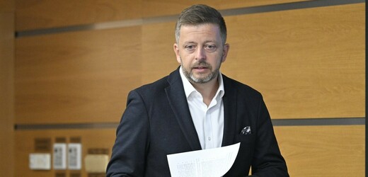 Policie má podle Rakušana ohledně výhrůžek školám více vyšetřovacích verzí