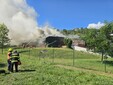 Hoří střecha plaveckého stadionu v Č. Krumlově, odhad škody je 10 mil. Kč