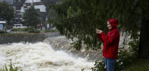 Správa KRNAP varuje před pohybem po Krkonoších, hrozí pády stromů i sesuvy půdy