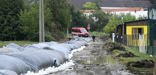 Všechny silnice ve Zlínském kraji jsou po povodních opět sjízdné, uvedl hejtman