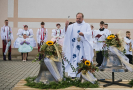 Obec Hrušky poničená tornádem má požehnané dva nové zvony pro obnovený kostel