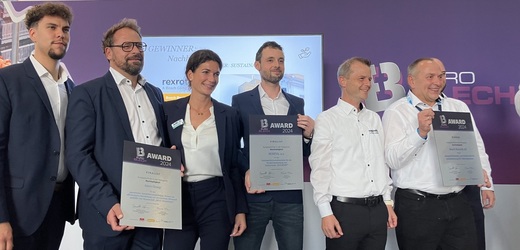 Předávání ocenění EuroBlech Awards v kategorii udržitelnosti. Cenu přebírá Jakub Šrot, CEO společnosti Beneva (čtvrtý zleva).