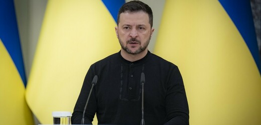 K zajištění míru na Ukrajině je potřeba síla i diplomacie, uvedl Zelenskyj