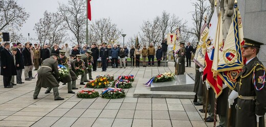 Lidstvo se nepoučilo z první ani z druhé světové války, řekla Černochová