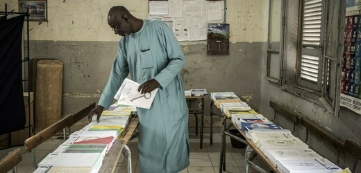 Senegalci hlasují v parlamentních volbách, favoritem je strana prezidenta