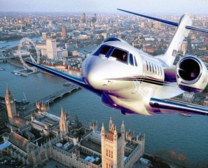 Použití malých letadel k útoku teroristů na Londýn (ilustrace)?
