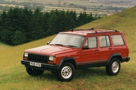 Jeep Cherokee druhé generace (XJ) se prodával i v Evropě.