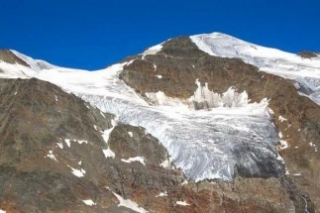 Místo neštěstí. Hora Schalfkogel vysoká 3540 metrů.