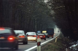 Hezké počasí přineslo tragický víkend na silnicích.