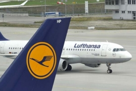 Letadlo společnosti Lufthansa nouzově přistálo na Ruzyni.