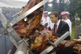 Býk na rožni zavoní festivalovým areálem i letos.