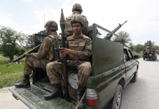 Pákistánští vojáci v okrese Bunír.