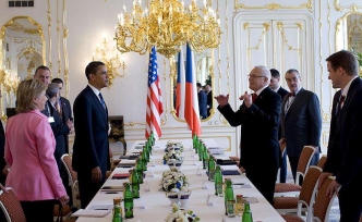 Obama v Praze. Pro Bílý dům je ČR jen pěšcem na globální šachovnici.