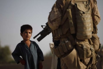 Těžký boj Američanů o získání důvěry Afghánců (provincie Hílman).