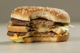 Chloubu sítě McDonald's nahrazuje v Indii sendvič z brambor.