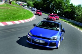 VW Scirocco R nabízí výkon 265 koní a pohon předních kol.