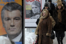 Juščenko moc šancí nemá, Tymošenková ale doufá ve vítězství.