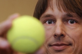 Europoslanec Edvard Kožušník chce přinést do českého tenisu změnu.