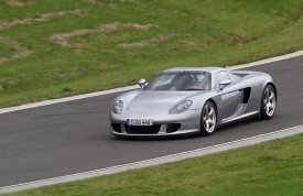 Nejrychlejší Porsche Carrera GT jezdí v Česku minimálně čtyři.