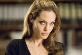Angelina Jolie ve svém zatím posledním filmu Wanted.