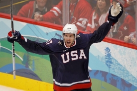 První branku USA vsítil Ryan Kesler.