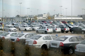 Škoda Auto letos vyrobí o 18 tisíc vozů méně než plánovala.