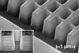 Snímek z elektronového mikroskopu ukazuje skutečnou podobu nanosítě.