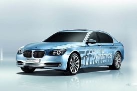 BMW řady 7 s hybridním ústrojím se má začít prodávat do roku 2010.