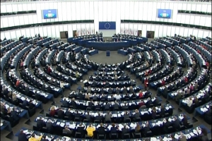 Budou sedačky v europarlamentu prázdné, až Klaus promluví?